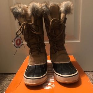 Northside Kathmandu Honey brown Snow Boots Women Size 6 US